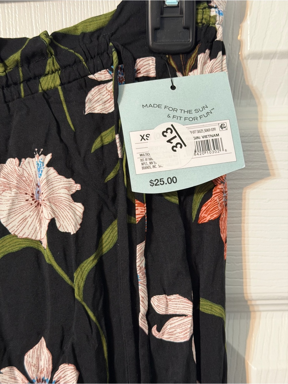 Shade & Shore Black Wide-Leg Floral Pants with Pink & Coral Flowers - Picture 3 of 5